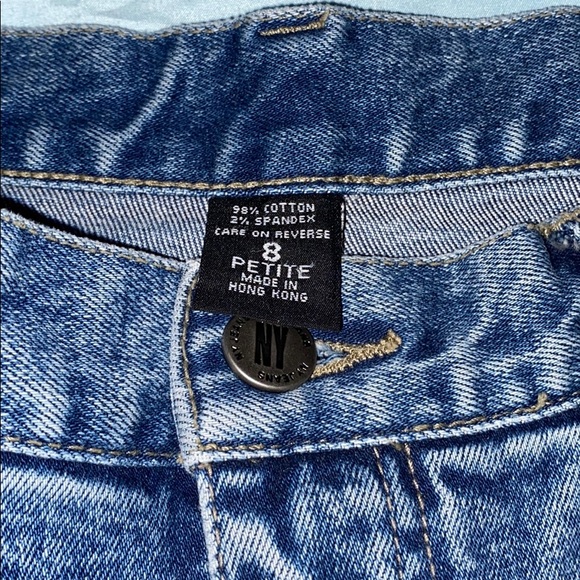 NY&Co. Medium Wash Jeans - Picture 3 of 3